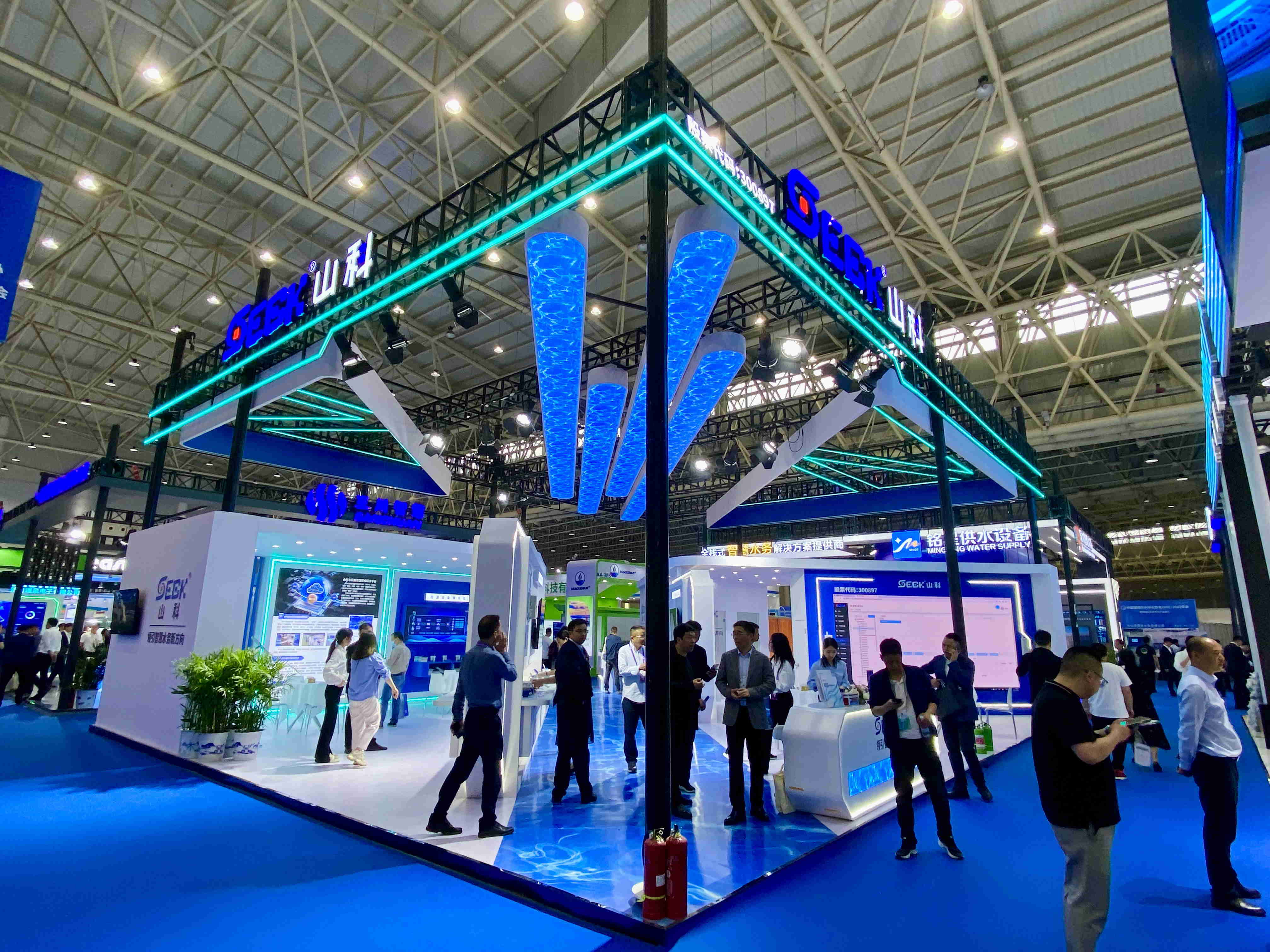 上海布展公司布展设计多少钱一平米？展览展示布展一般多少钱一平米(图1)